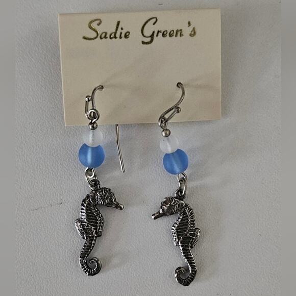 New Seahorse Dangly Earrings - Picture 1 of 5